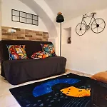 Tiny Studio, Rustic Style, Historic Center Appartement