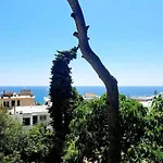 Tiny Studio, Rustic Style, Historic Center アパート