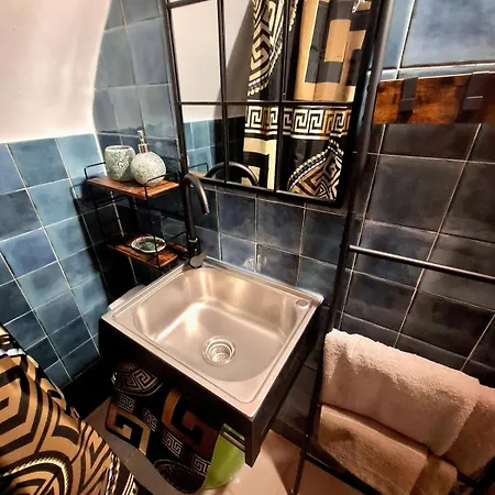 Tiny Studio, Rustic Style, Historic Center Appartement San Remo