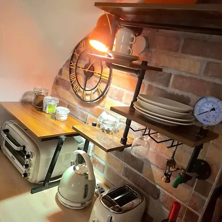 Tiny Studio, Rustic Style, Historic Center アパート