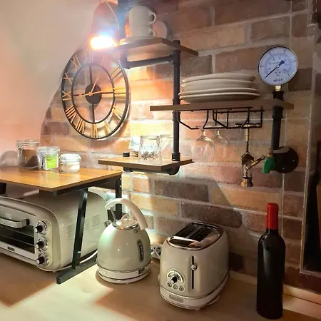 Tiny Studio, Rustic Style, Historic Center *