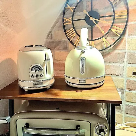 アパート Tiny Studio, Rustic Style, Historic Center サンレモ