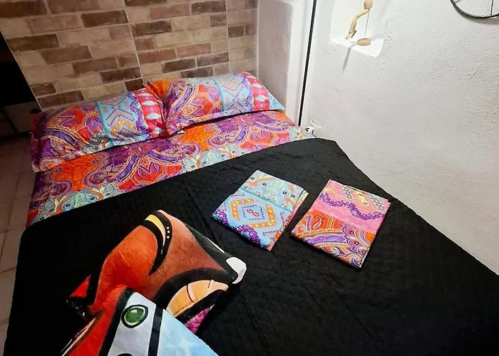 Tiny Studio, Rustic Style, Historic Center Apartman *